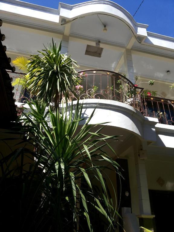 Nakula Guest House Kuta  Exterior photo